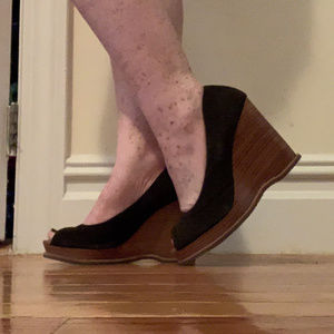 Steve Madden Brown Leather Peep Toe Wedges